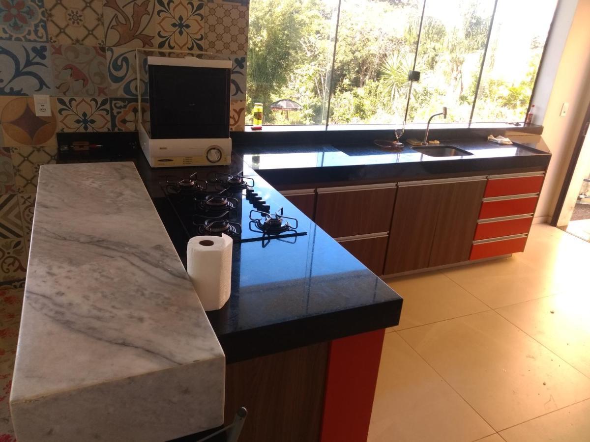 Casa Com Piscina Fundo Pra Represa E Ar Condicionado Casinhabrancadevaranda Ijaci Exterior photo