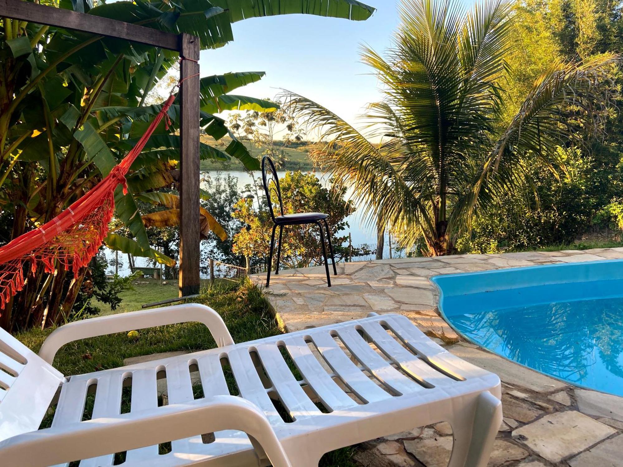 Casa Com Piscina Fundo Pra Represa E Ar Condicionado Casinhabrancadevaranda Ijaci Exterior photo